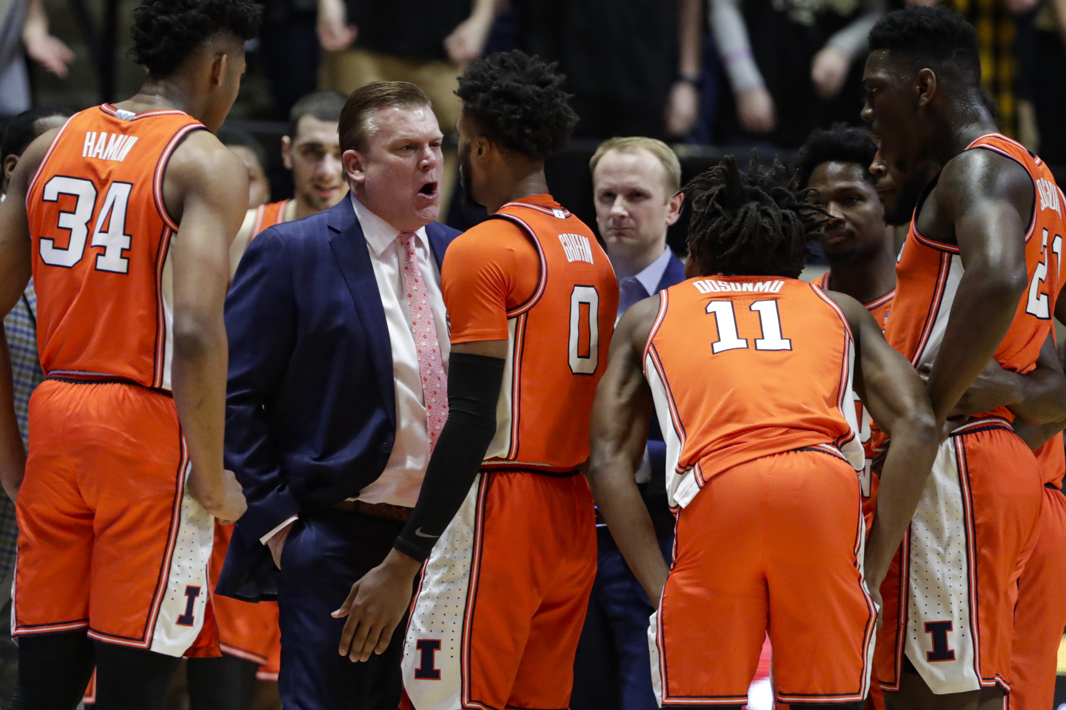 No. 21 Illinois in first-place tie, faces Michigan next