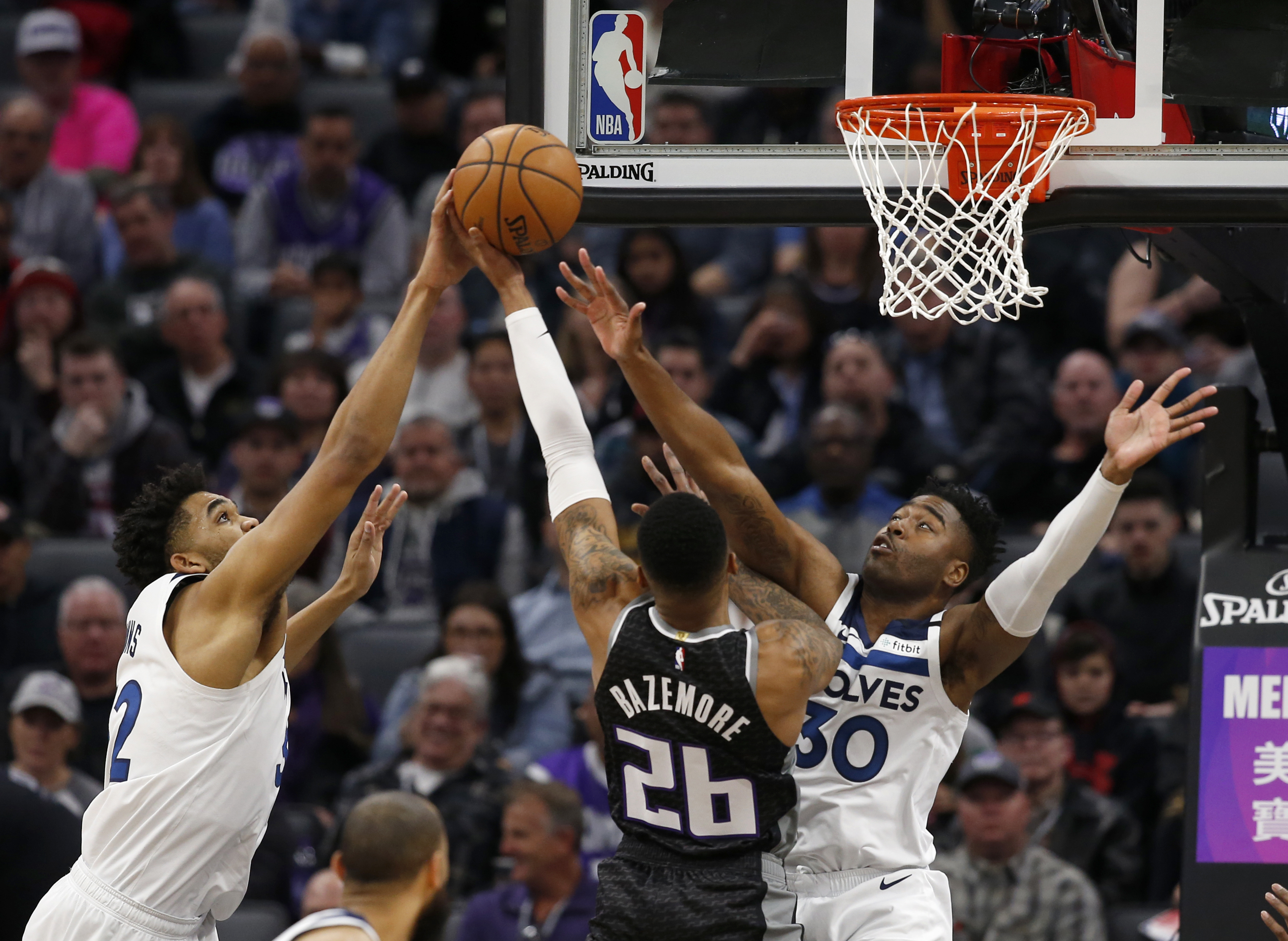 Fox scores 31, Kings send Timberwolves to 12th straight loss