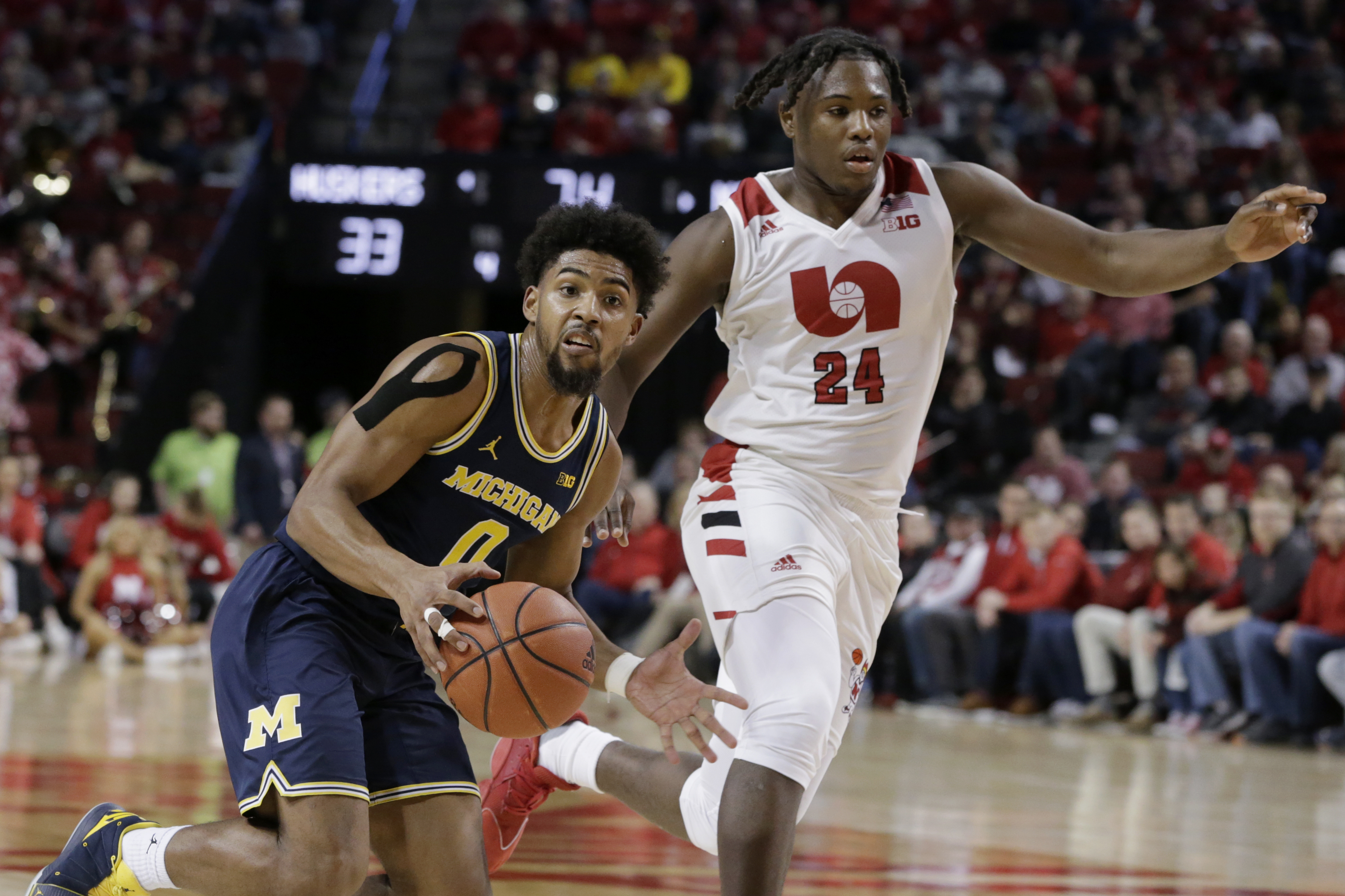 Michigan ends losing streak with 79-68 win over Nebraska