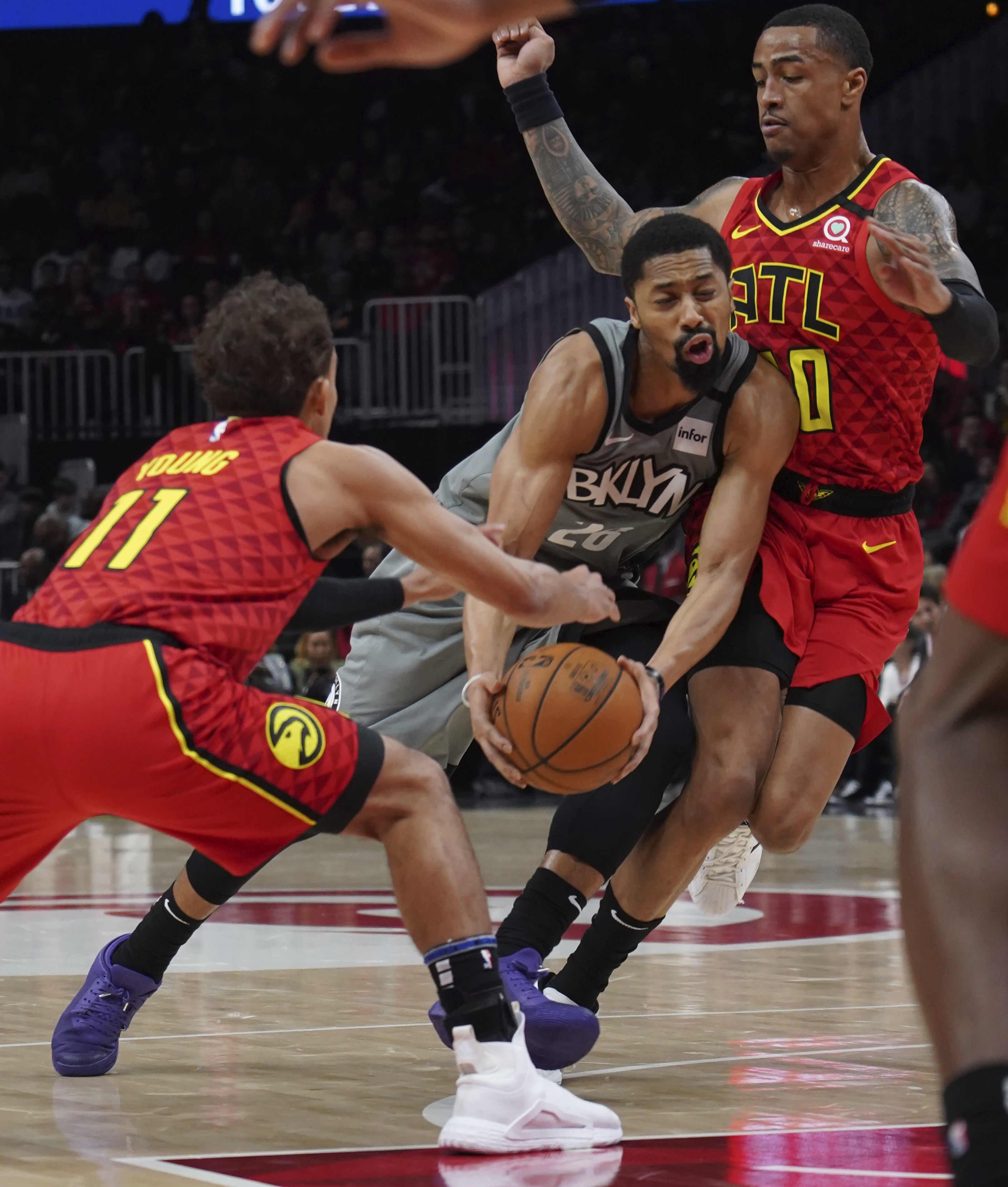 Collins, Reddish power Hawks' offense in win over Nets