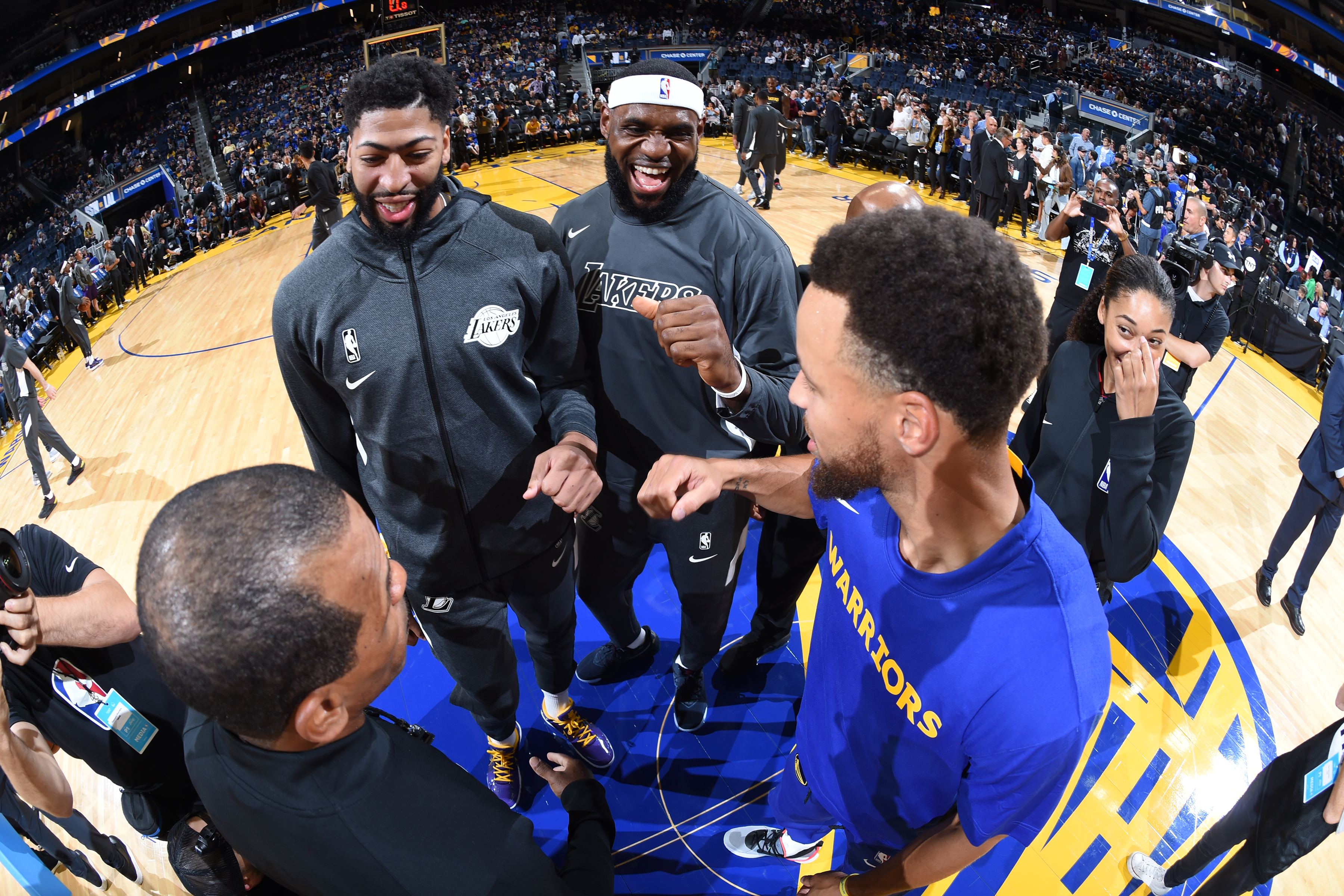 LeBron, Curry, Giannis Top GM Survey