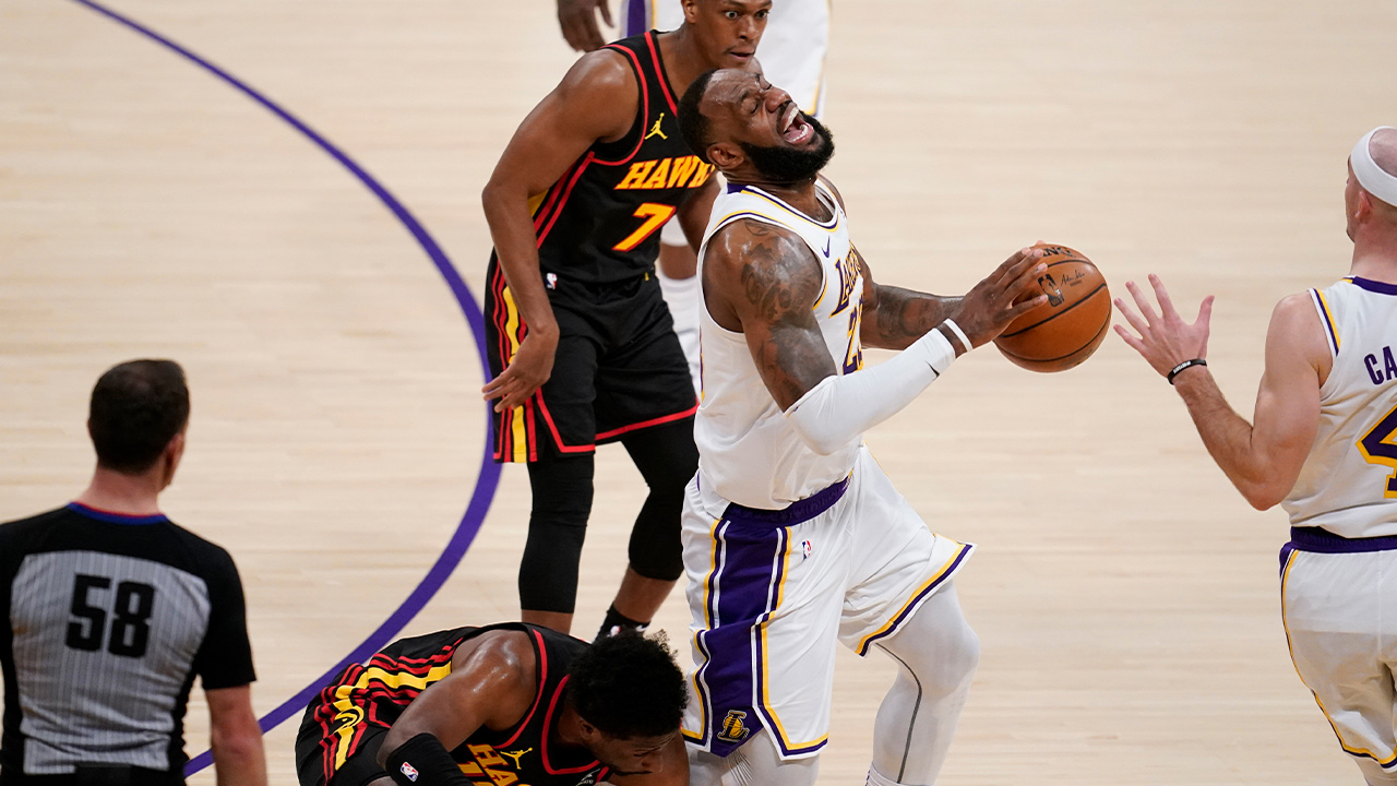 How LeBron James' injury could shake up the NBA playoff picture
