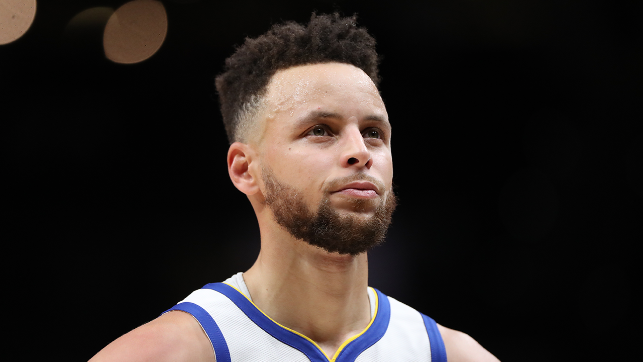 As the Golden State Warriors' losses mount, Steph Curry struggles for answers