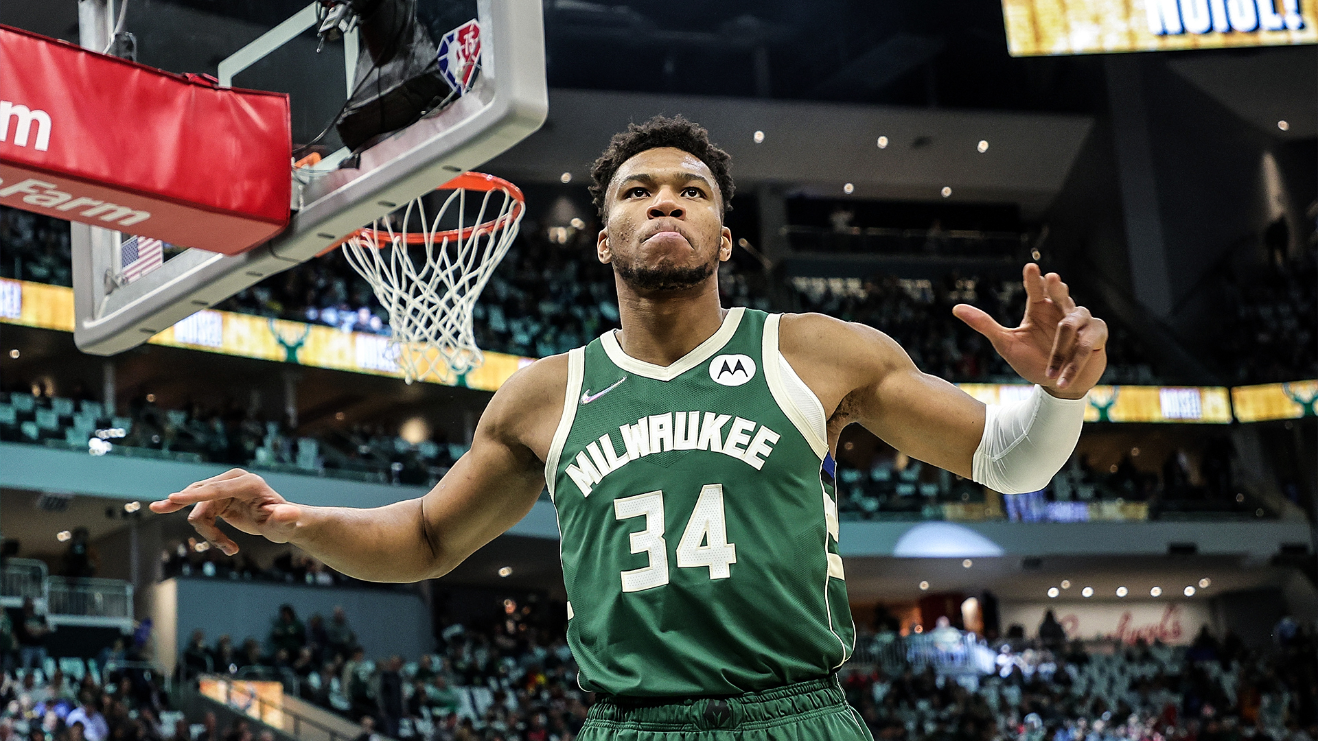 Giannis Antetokounmpo, Top Bucks Players to Watch vs. the Bulls