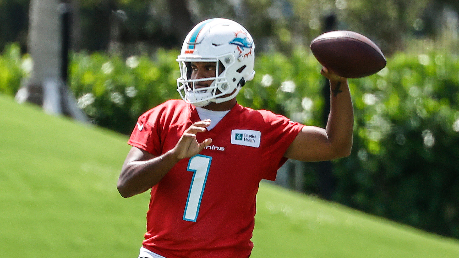 Tagovailoa calls Brady-Dolphins tampering talk 'all noise'