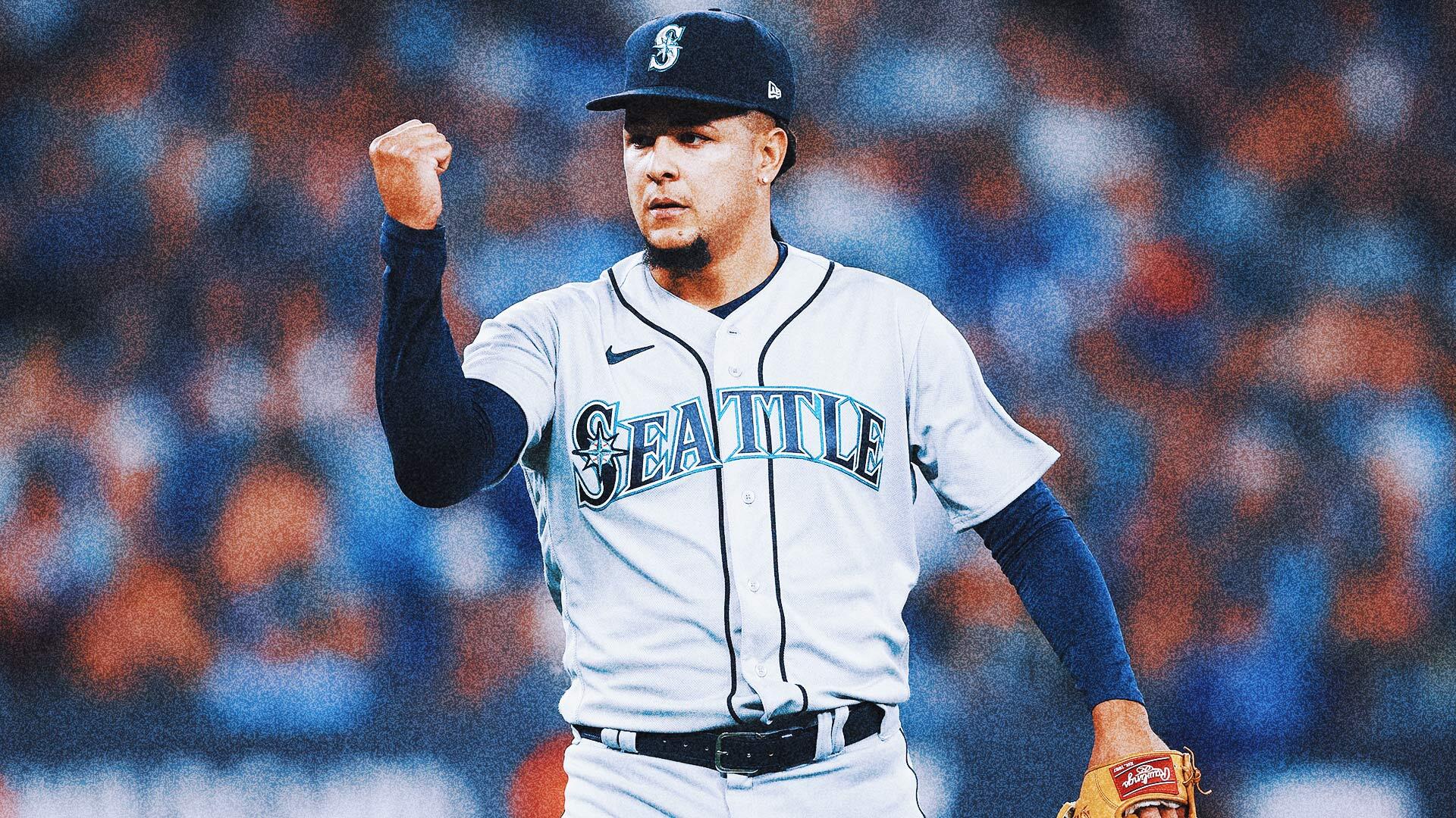 2022 MLB Playoffs: Mariners' offense, pitching come out strong to take Game 1