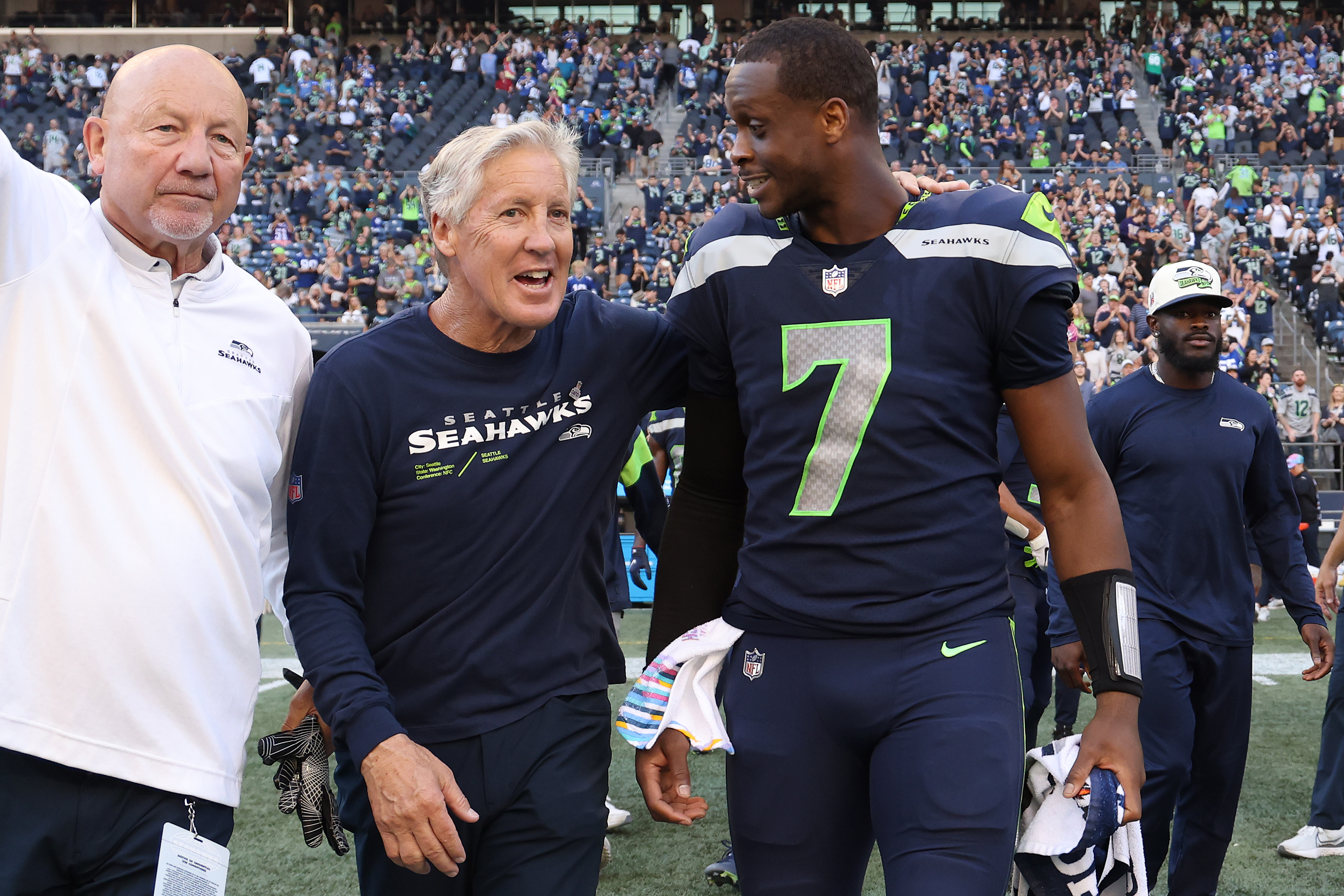 NFL odds Week 10: How to bet Seahawks-Buccaneers, pick