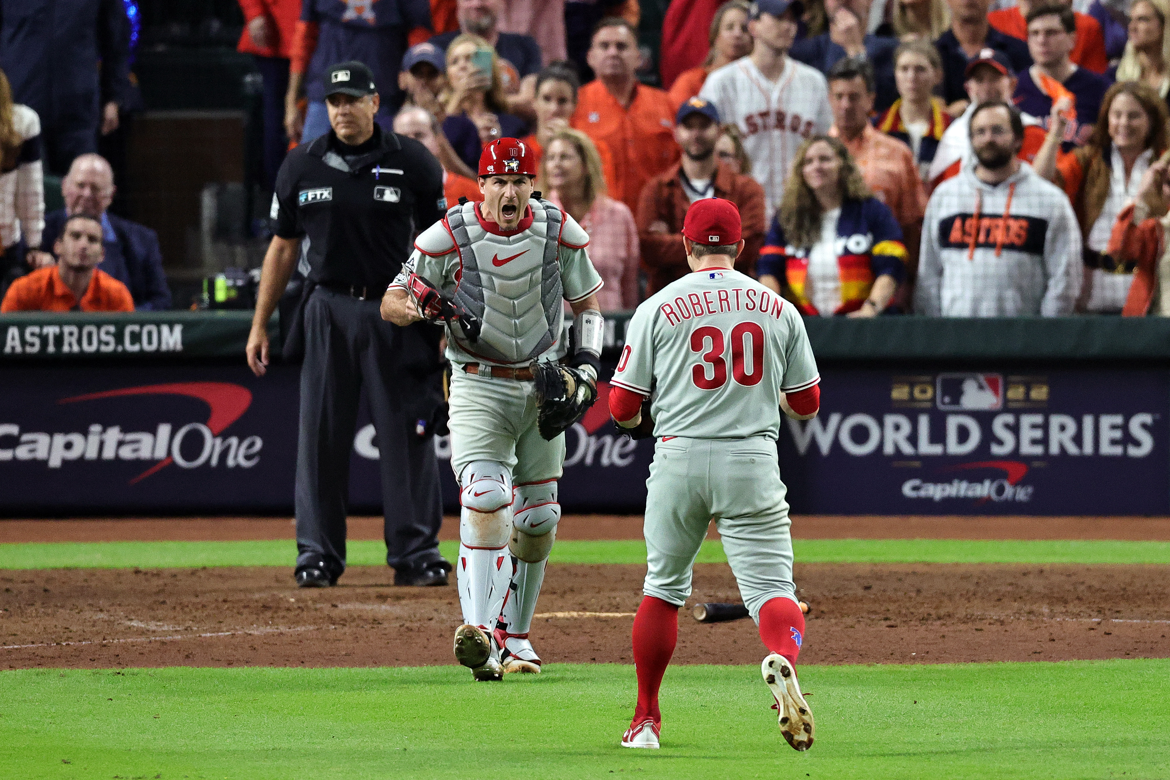World Series Game 2 simulation: Astros hold off Phillies in 6-5 win