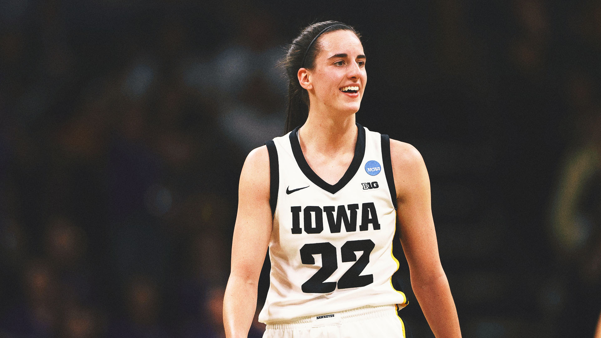 Caitlin Clark drops double-double as No. 1 seed Iowa tops Holy Cross, 91-65