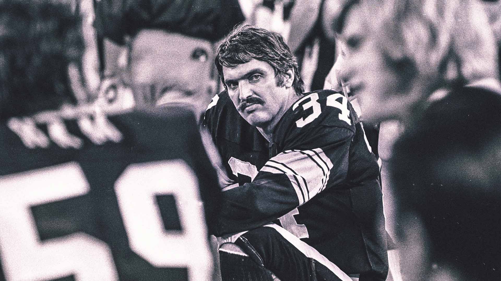 Andy Russell, a star LB who helped turn the Steelers into champs, dies at 82