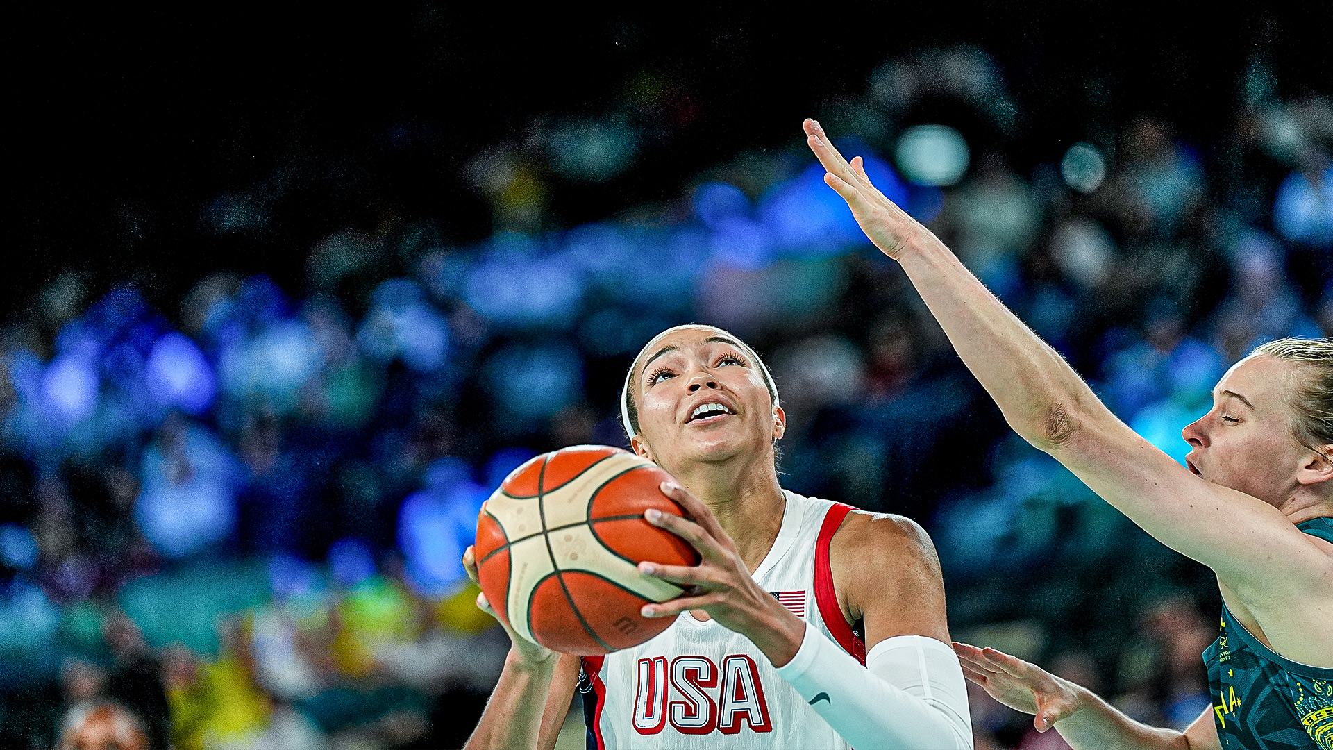 US women's basketball team advances to gold medal game at Paris Olympics