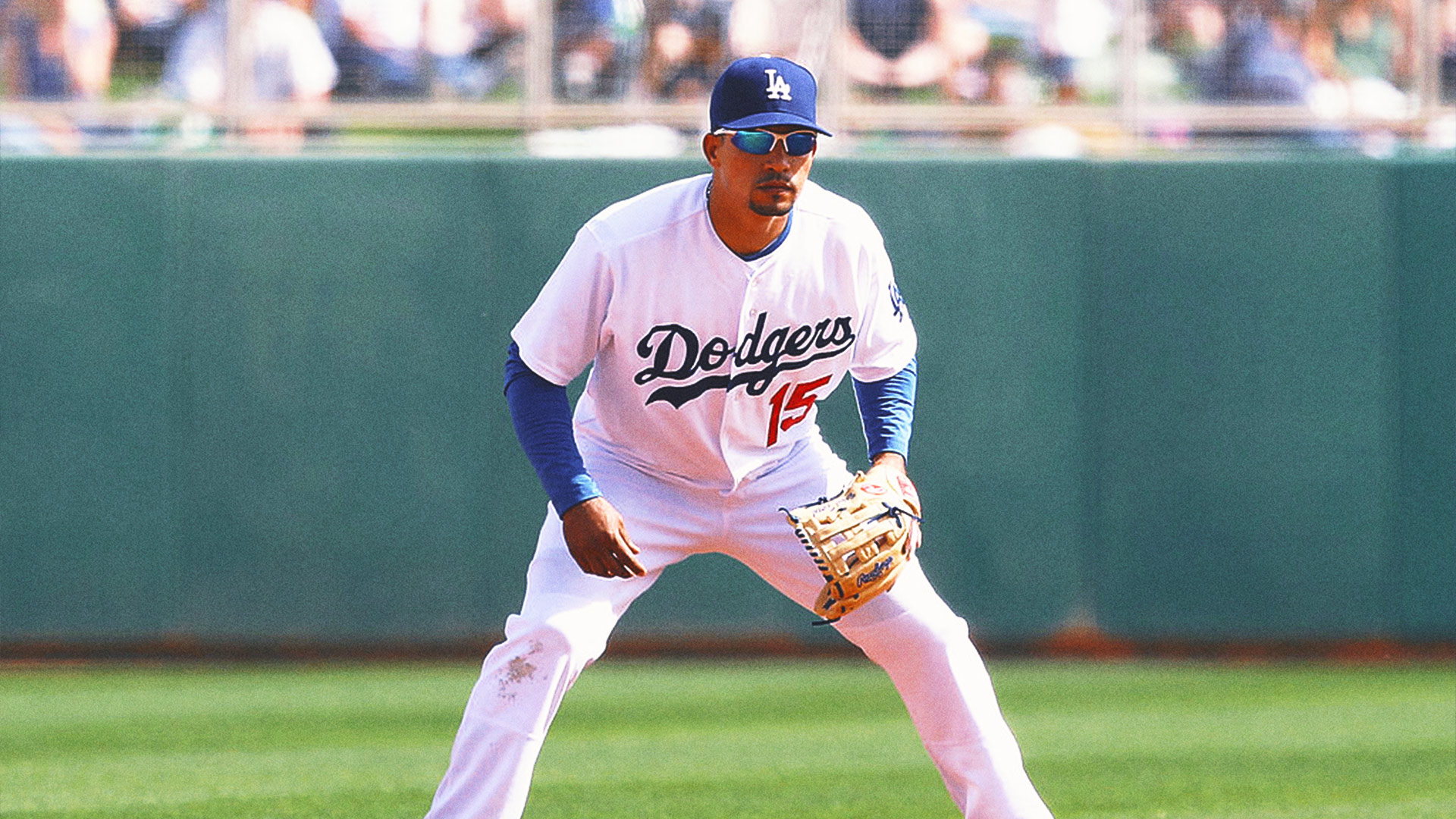 Ex-MLB All-Star Rafael Furcal charged with aggravated battery, throwing missile