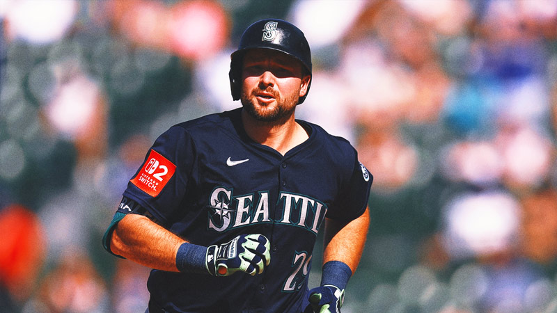 Cal Raleigh Hits MLB-High 30th Home Run, as Mariners Lose to Cubs, 10-7