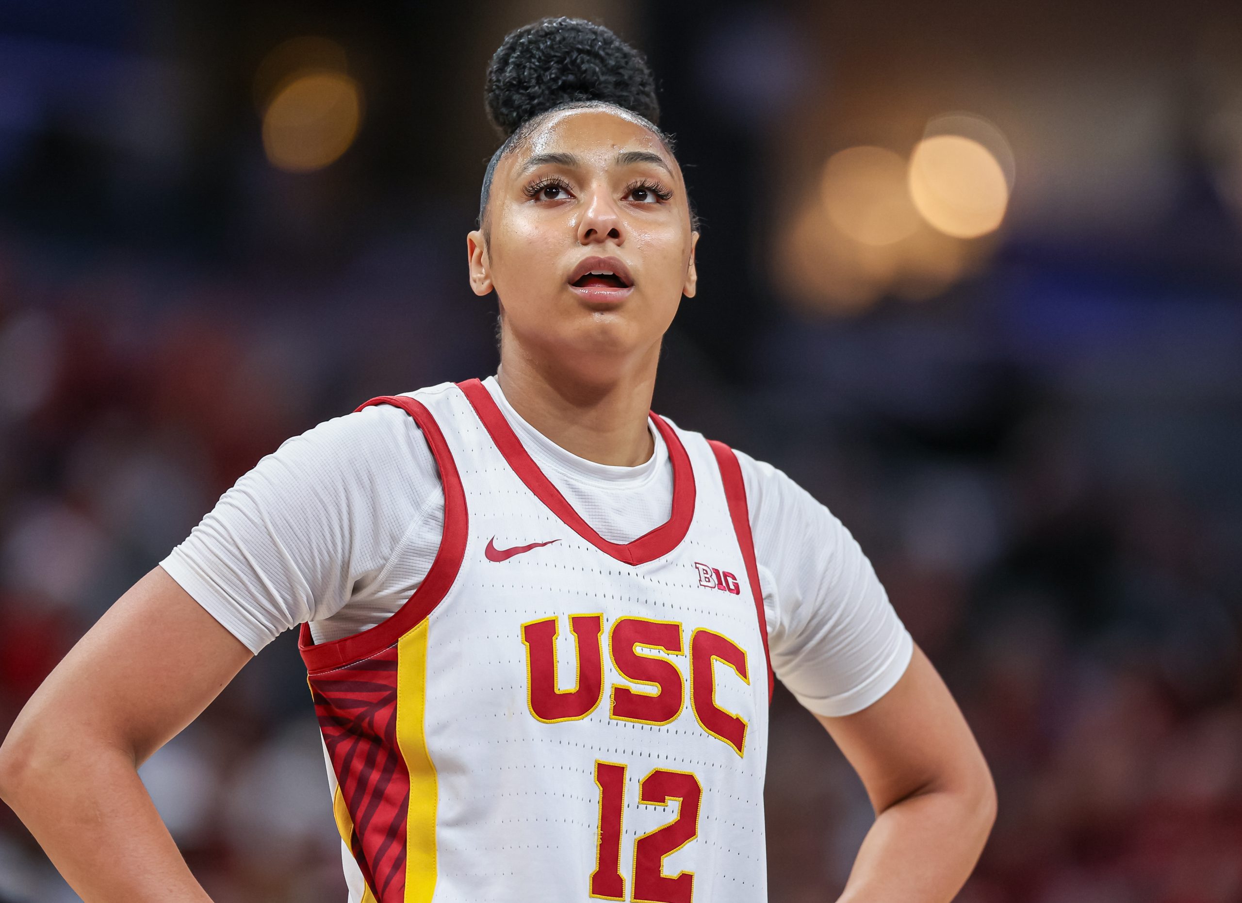 Maillot Basket UCLA 2024-25 Signé Par Kiki Rice Et L'équipe - PSA LOA