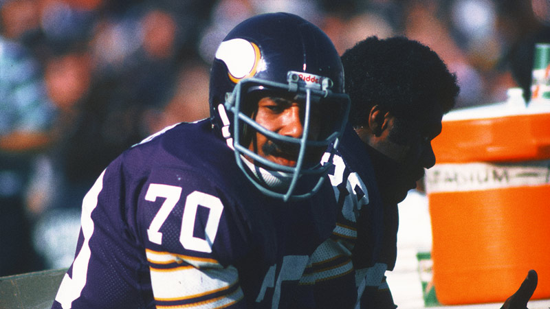 Vikings’ Purple People Eater Jim Marshall, the ‘all-time iron man,’ dies at 87