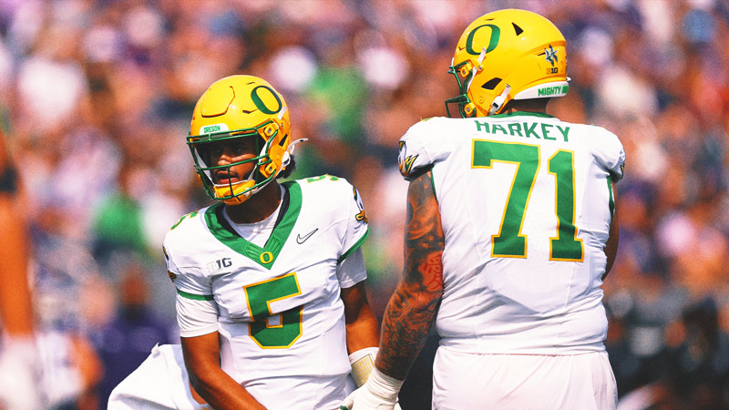 'This Team Can Make a Run': Oregon Makes Statement in Win Over Northwestern