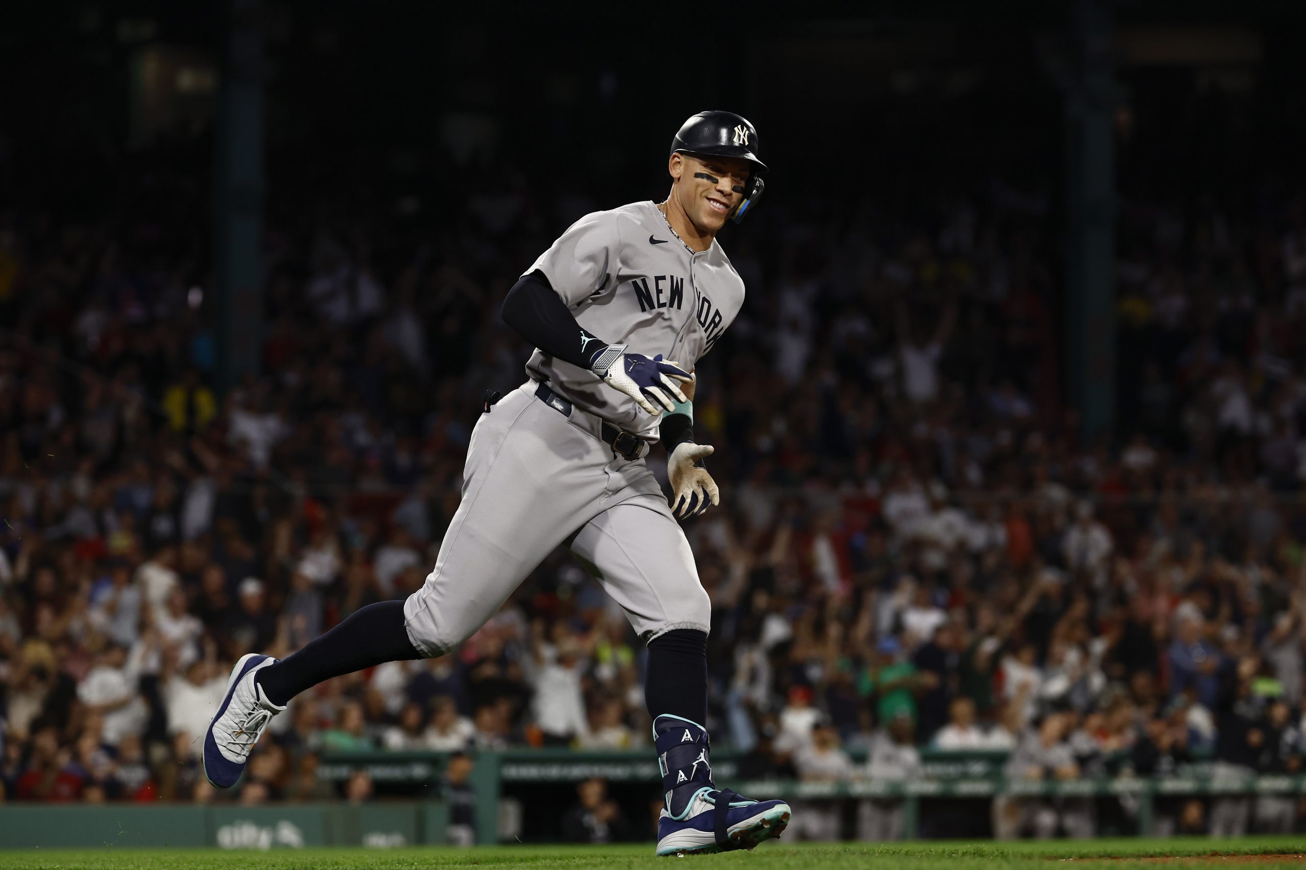How to Bet on 2025 MLB Wild Card Round: Top Bonuses for Red Sox vs. Yankees, Dodgers vs. Reds, and More