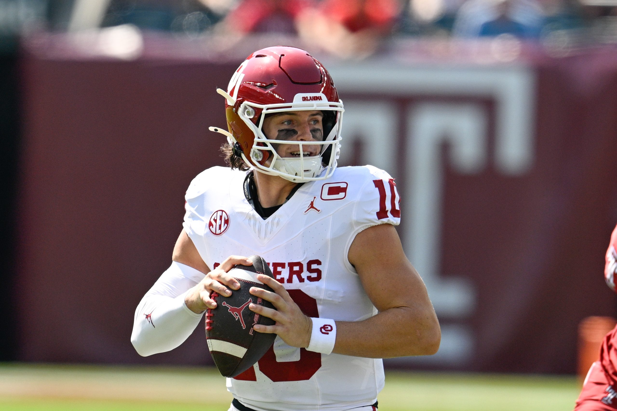 Oklahoma vs Auburn Odds: How to Bet on Sooners-Tigers SEC Showdown as John Mateer Looks for Heisman Boost
