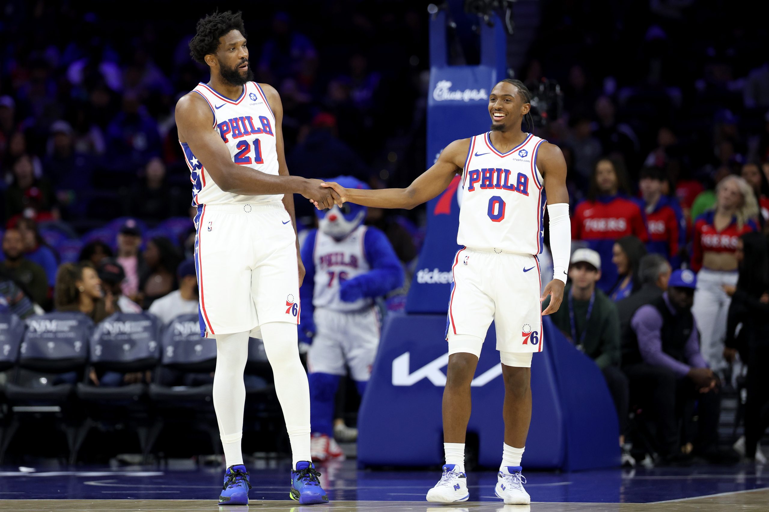 NBA Odds: How to Bet on Tonight's NBA Action Including Knicks vs Cavs, Spurs vs Mavs and More
