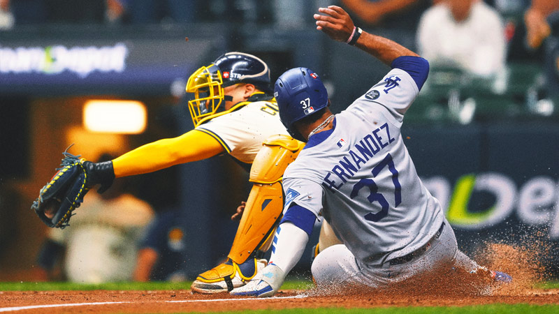 Teoscar Hernandez Takes Blame For Dramatic Double Play: 'I F----d it Up'