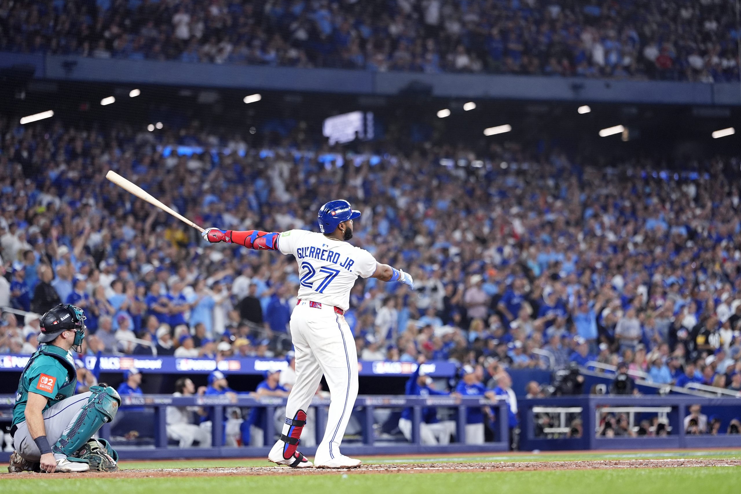 ALCS Odds: How to Bet on Game 7 as Mariners, Blue Jays Look to Join the Dodgers in the World Series
