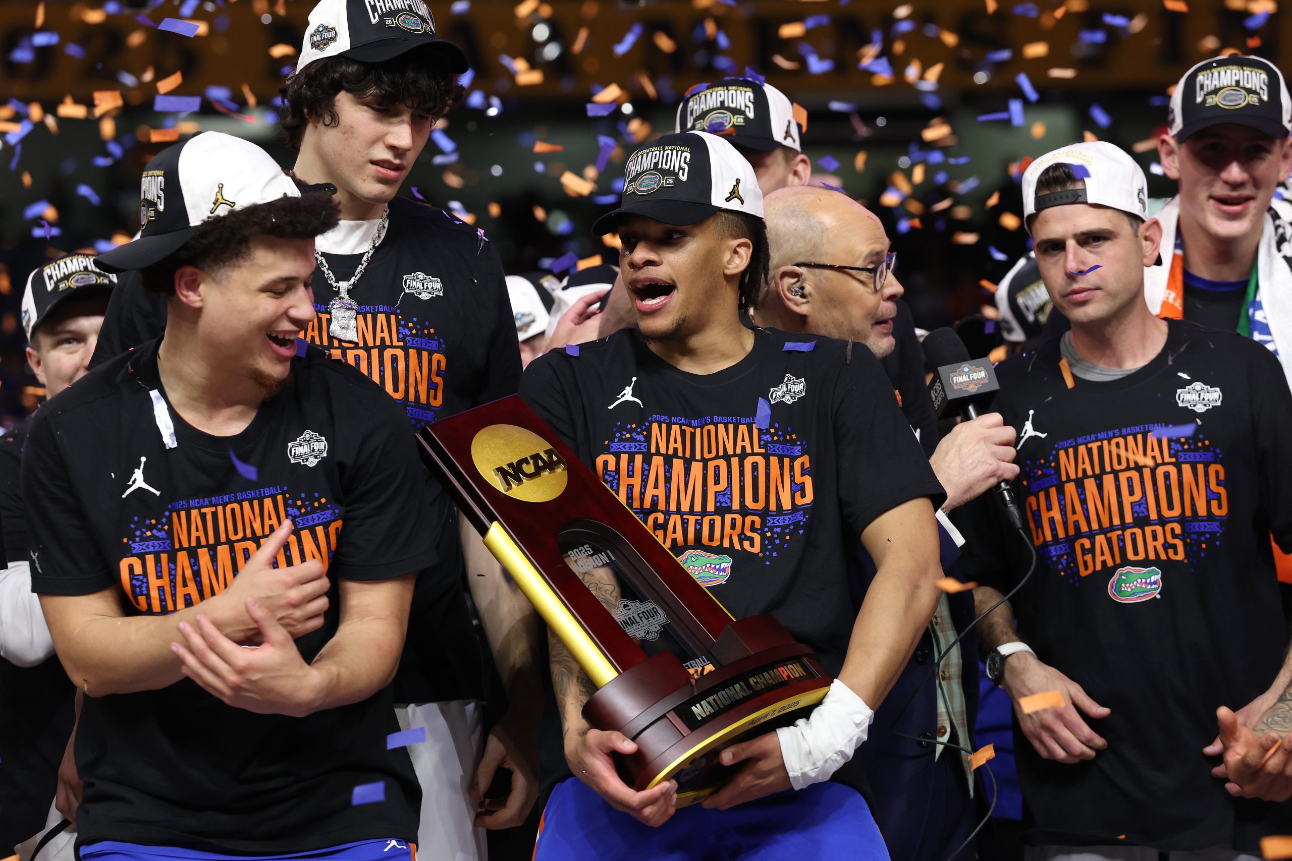 DraftKings College Basketball Promo: Bet $5, Get $300 + 3 Months Free NBA League Pass