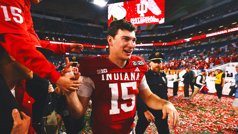 Tom Brady on Indiana QB Fernando Mendoza: 'He's Got a Bright Future'