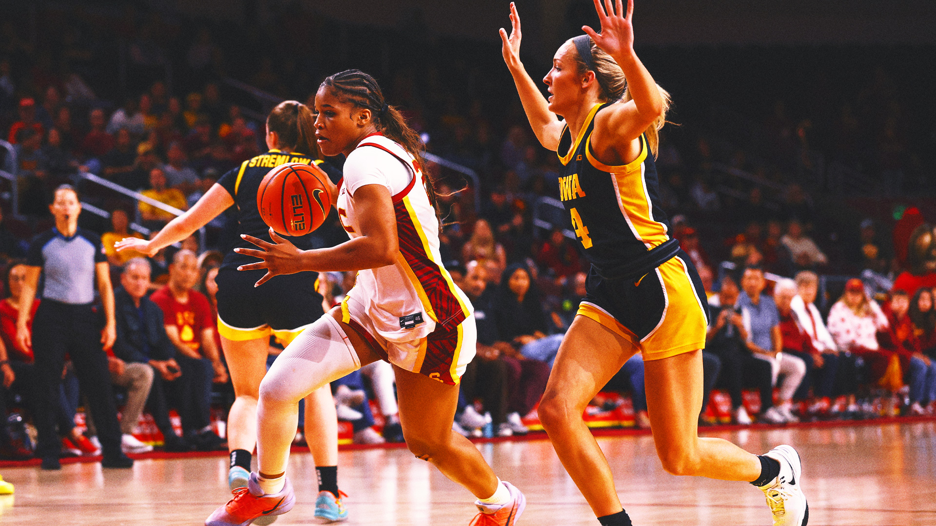 Last Night in College Basketball: Iowa, UT Both Upset for 1st Conference Losses