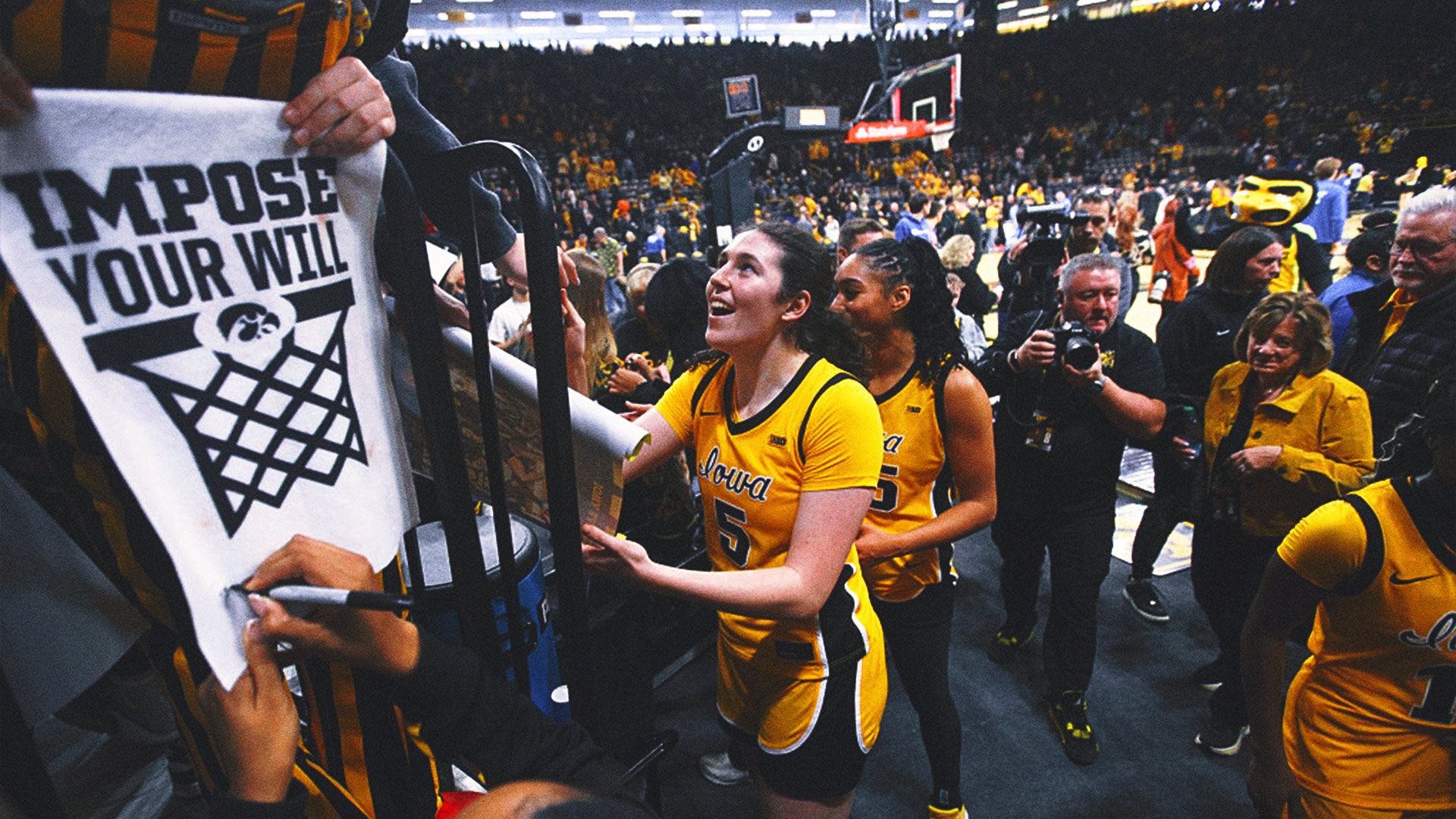 Iowa Beats Ohio State For 8th Straight Win