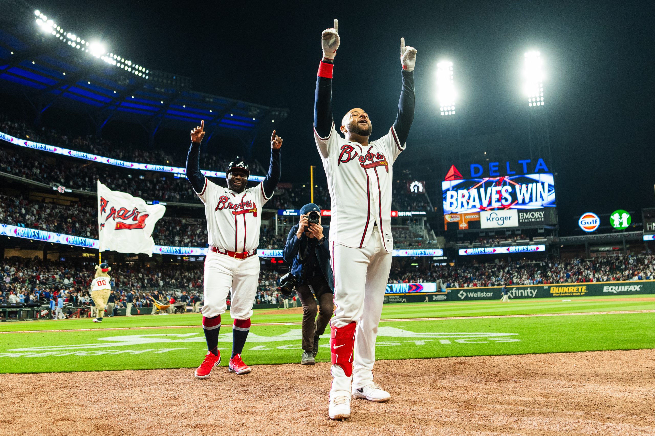 Dominic Smith Delivers Emotional Grand Slam in Braves' Win Over Royals