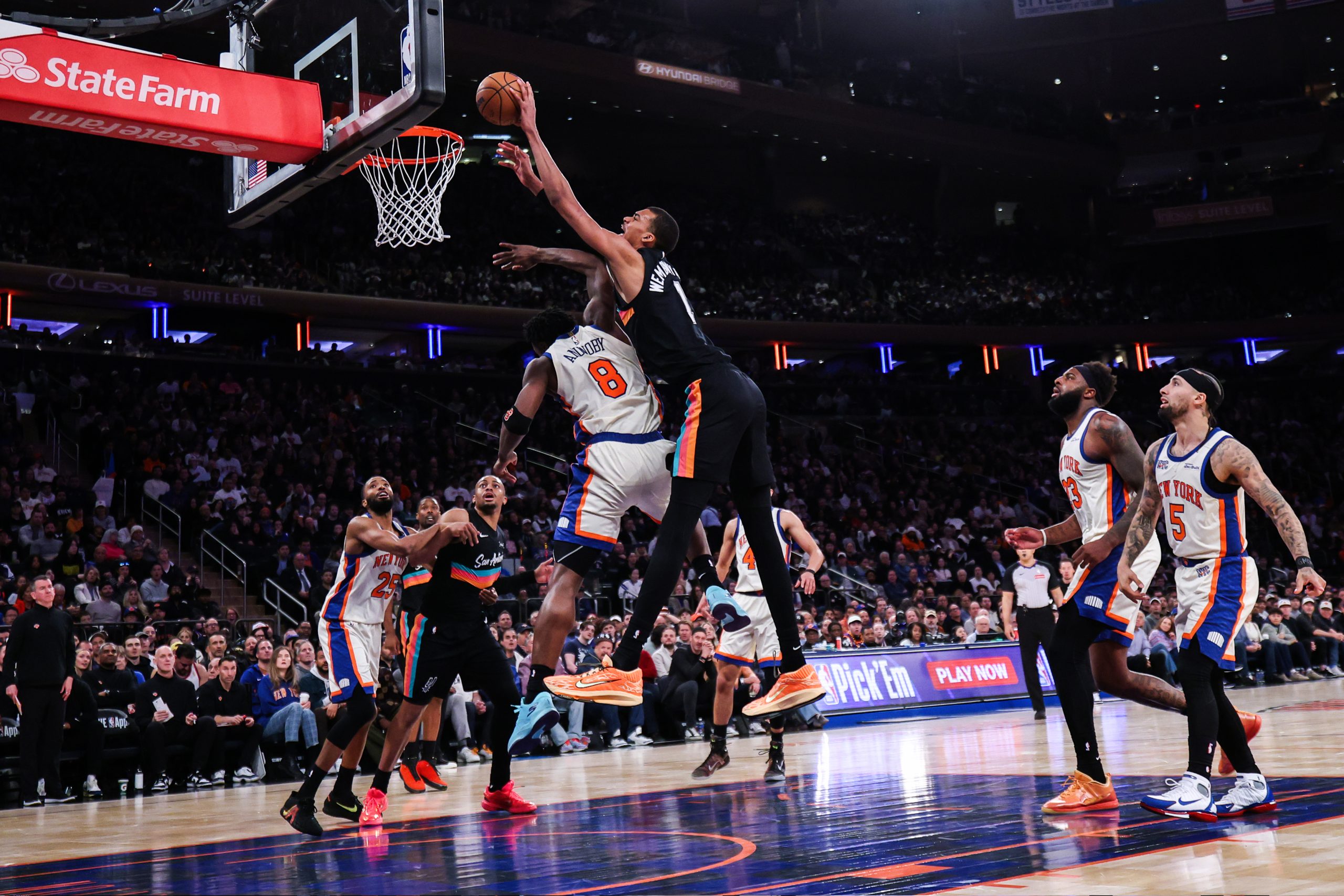 DraftKings Promo Code: Bet $5, Get $200 on Any Game Matchup + Upgraded $3 Million King of the Court Promo