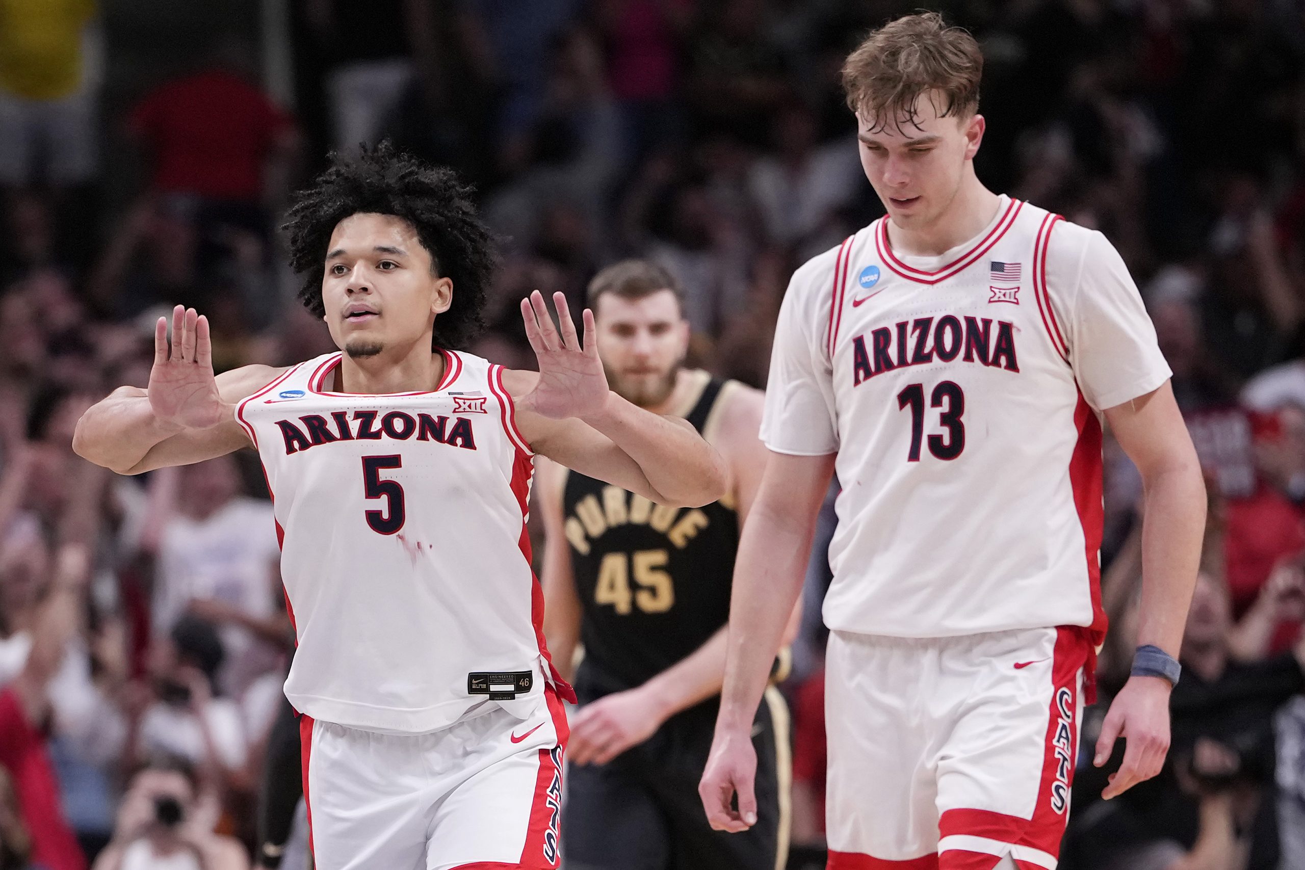 Fanatics Sportsbook Promo Code: Bet $5, Get $200 on UConn vs Illinois, Arizona vs Michigan