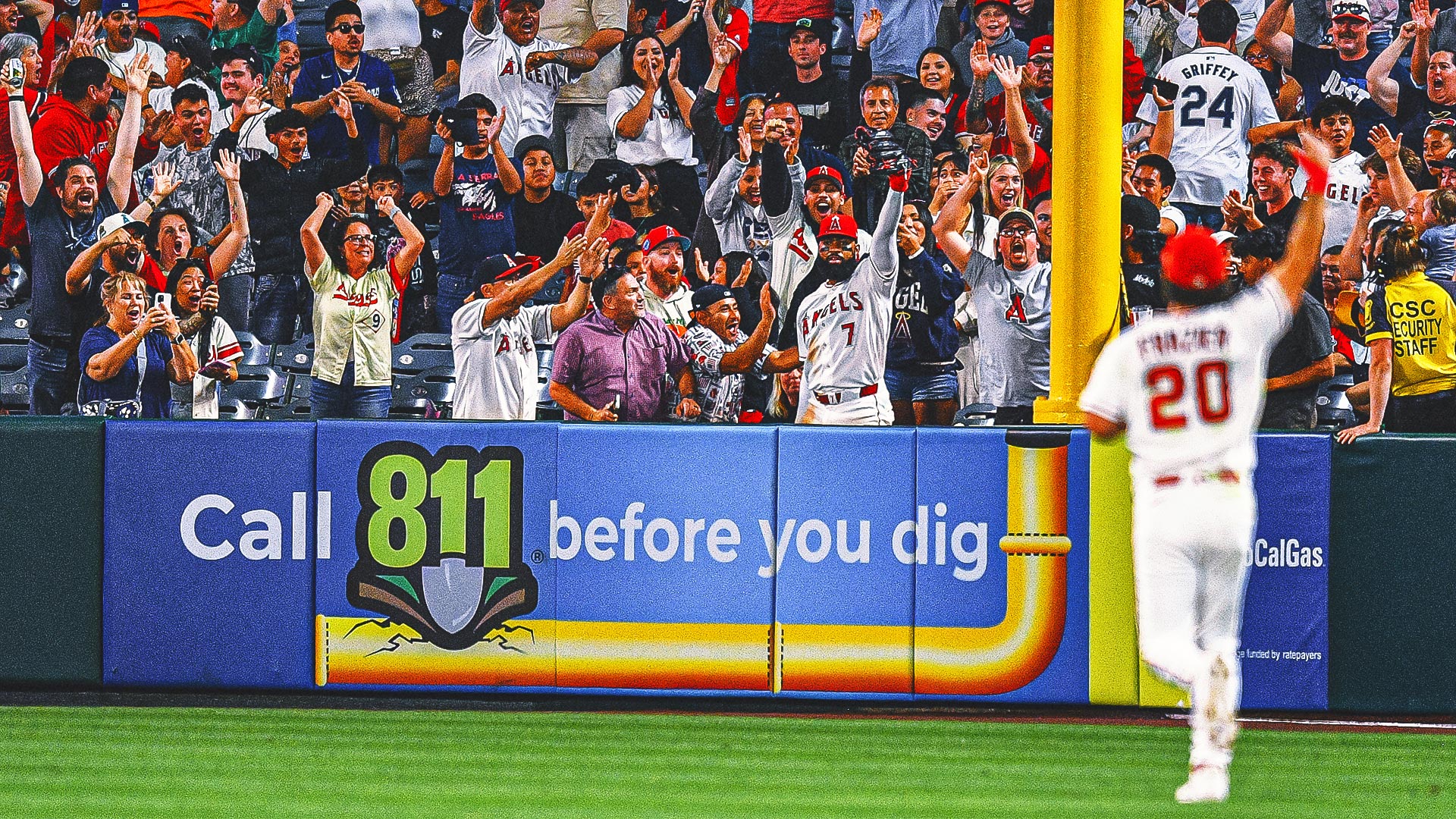 Jo Adell Spectacularly Robs Mariners Of 3 Home Runs In Angels Win Jo Adell Spectacularly Robs Mariners Of 3 Home Runs In Angels Win