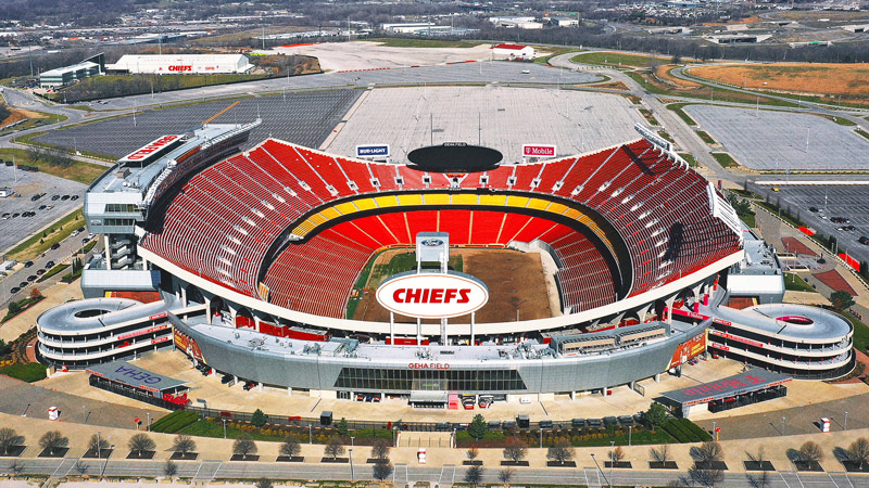Chiefs Owner Clark Hunt: 'We're Making Progress' on Domed Stadium Renderings