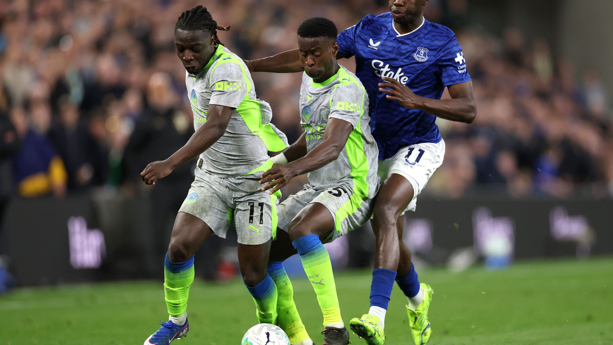 Jeremy Doku Issues Title Warning To Arsenal As Man City Falls Five