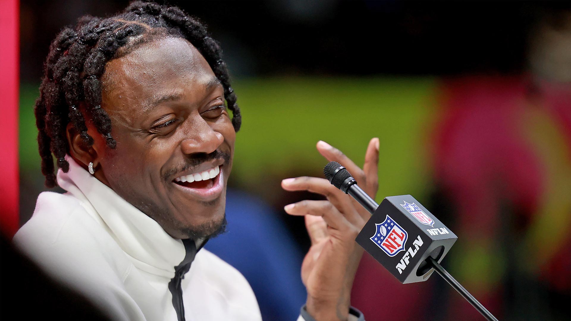 A.J. Brown In 'Awe' To Join Childhood Patriots, Shuts Down Eagles Exit Questions