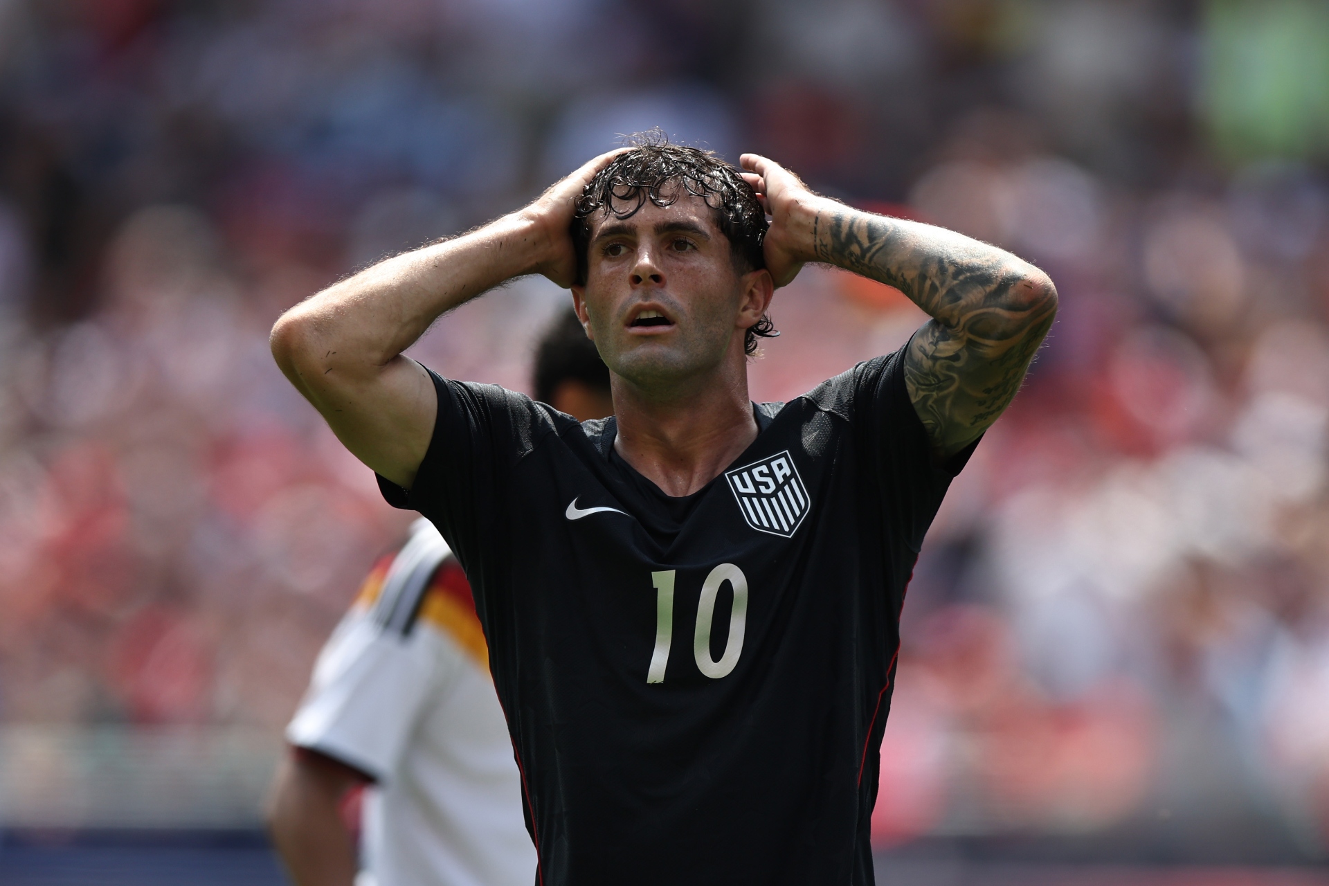 Alexi Lalas: Christian Pulisic Will Lead USA By Example At T