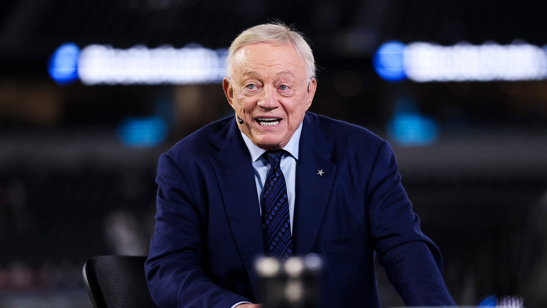 
					Dallas Cowboys, Jerry Jones Highlight Positive Outlook Ahead Of Training Camp
				